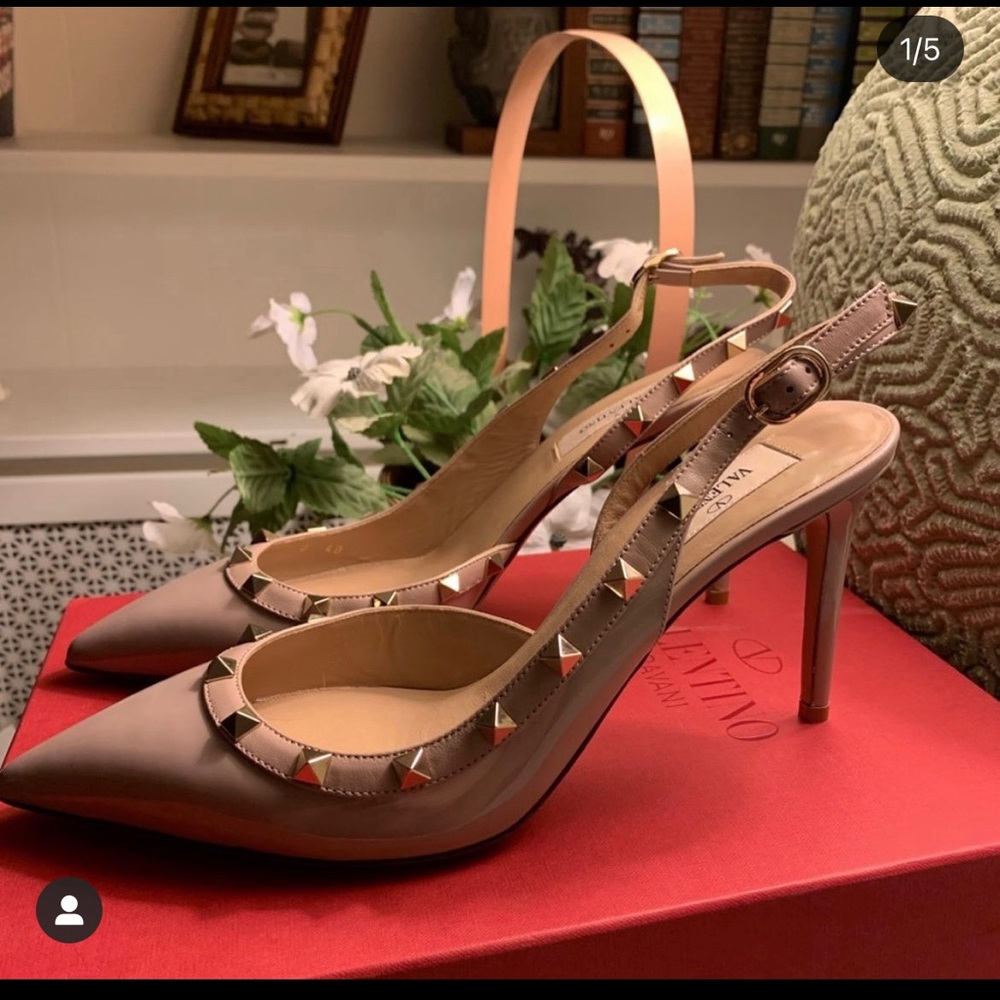 Valentino Nude Patent Rockstud Slingback size 40